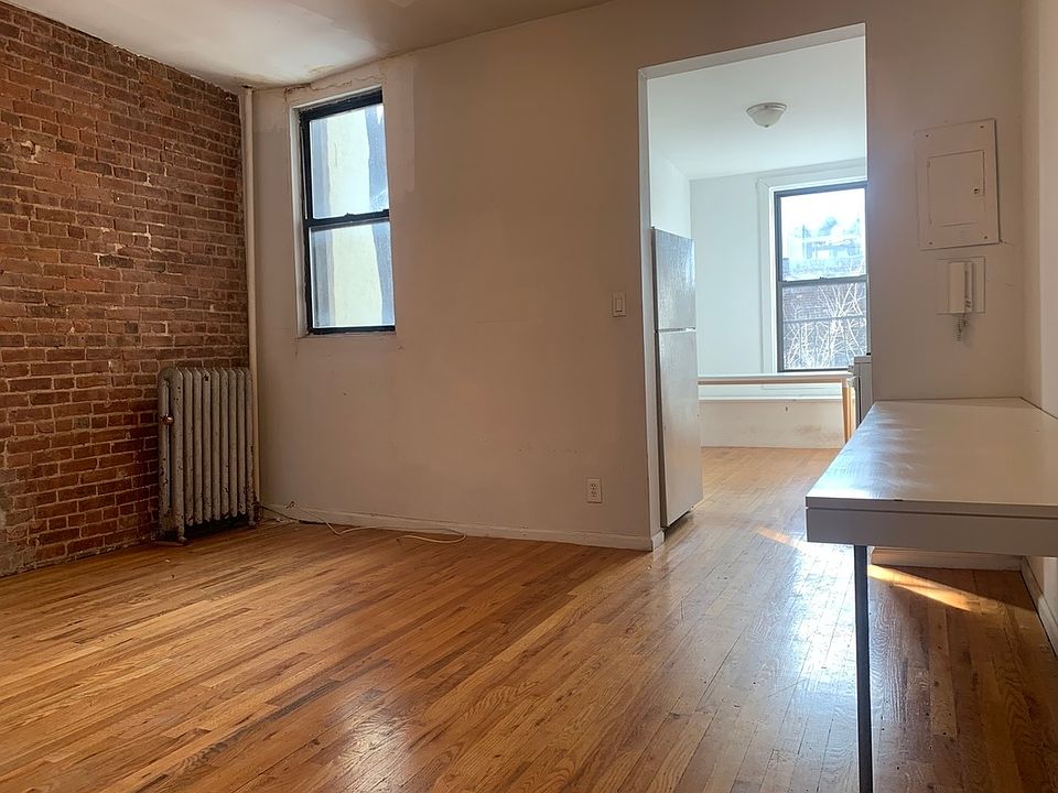 1st image of 786 Park Pl #12