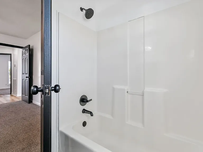 1824 Cottingham Ct — Photo 29