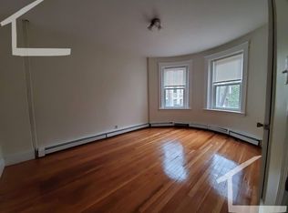 206 Winthrop Rd #31, Brookline, MA 02445
