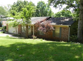 800 Emerald Gardens Dr, North Little Rock, AR 72118