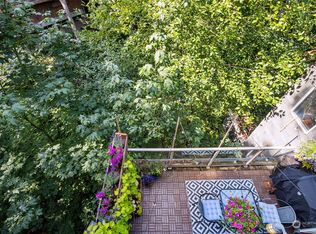 3406 W Government Way APT 3, Seattle, WA 98199