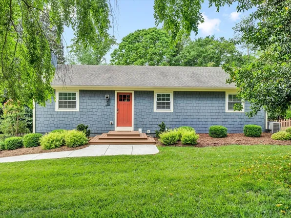 70 Crescent Ln, Wirtz, VA 24184