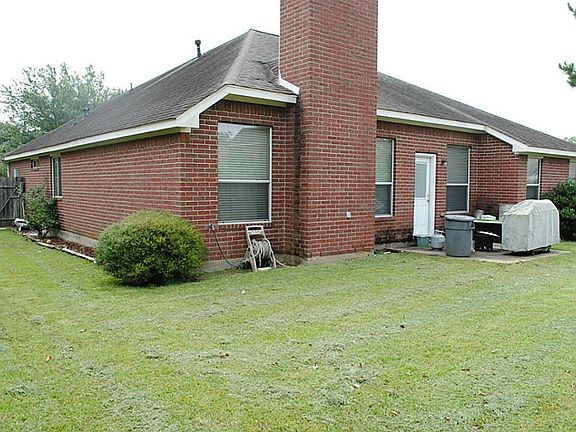 3rd image of 206 Mossey Oak Dr