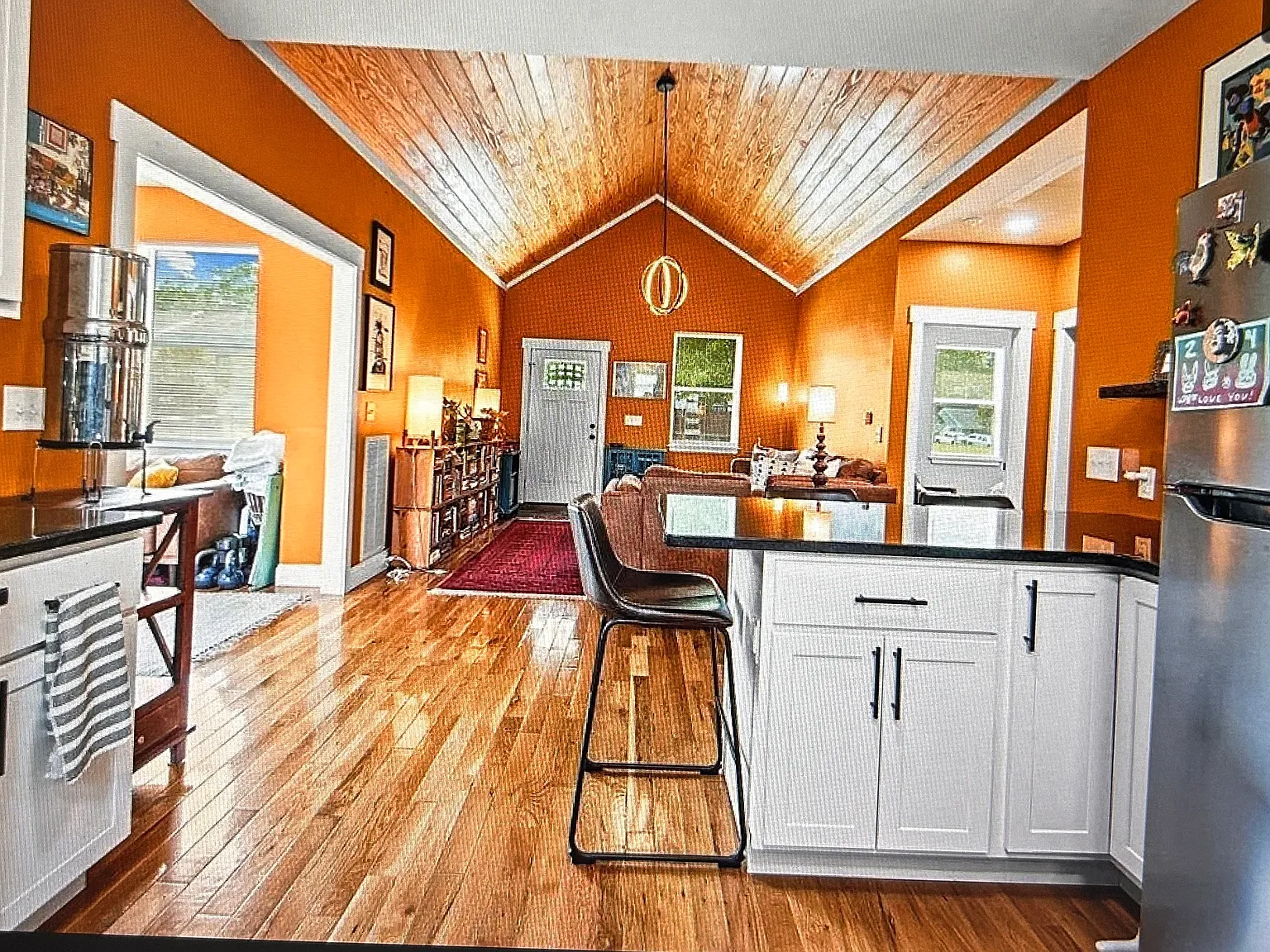 2 bed, 950 sqft, $1,850 — Photo 3