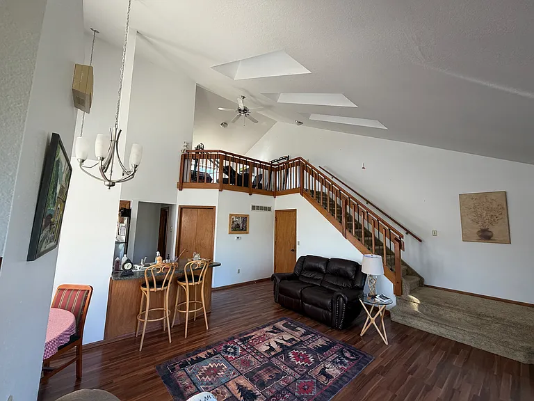 900 Ponderosa Way #A — Photo 4