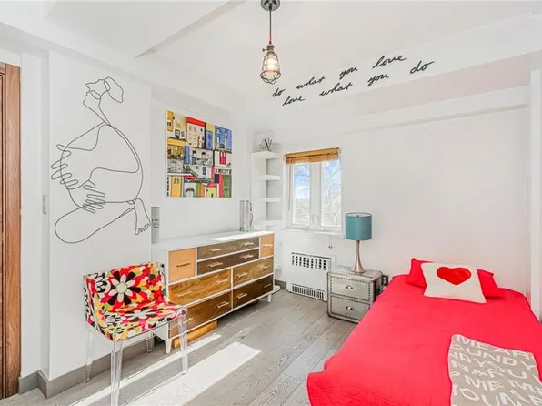 4766 Bedford Avenue image 20 of 29