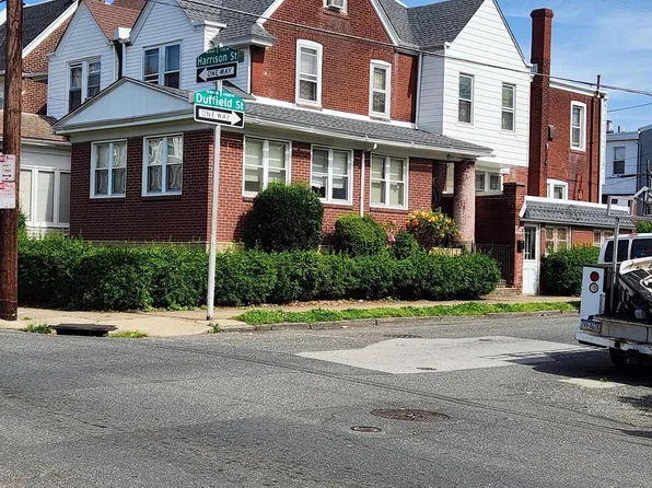 1687 Harrison St, Philadelphia, PA 19124