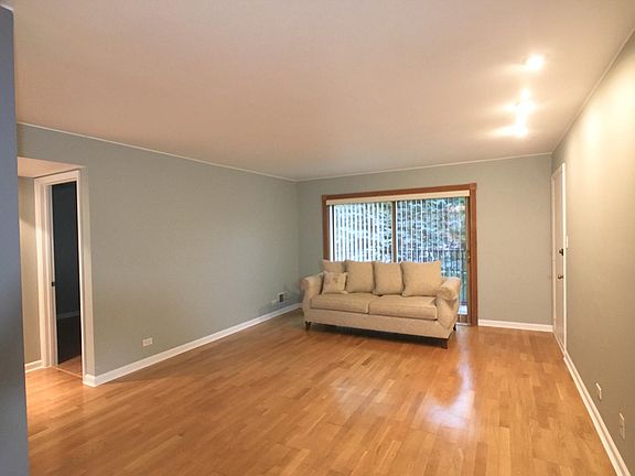 5th image of 9458 Bay Colony Dr APT 2N