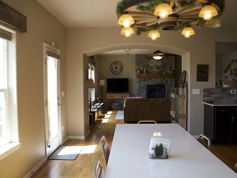 1364 Diamond Rim Dr — Photo 7