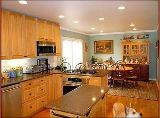 7 Pell Pl, Pelham, NY 10803