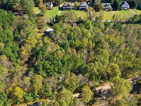 2nd image of 965 Wooten Dr
