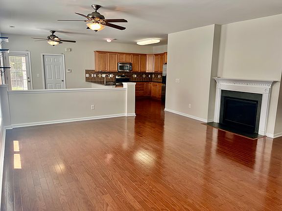 5th image of 1109 Somers Dr