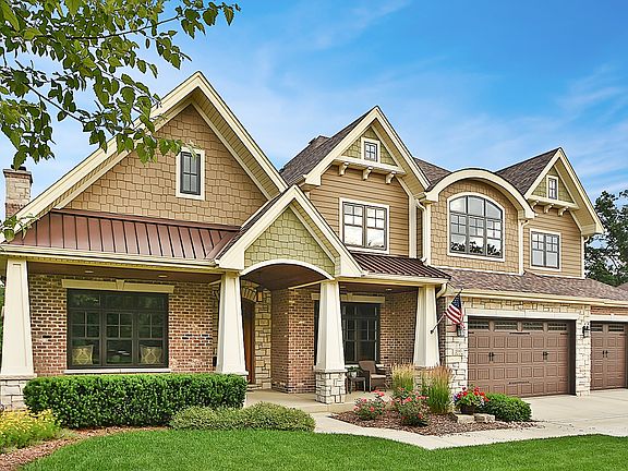 2nd image of 20063 Oakwood Dr