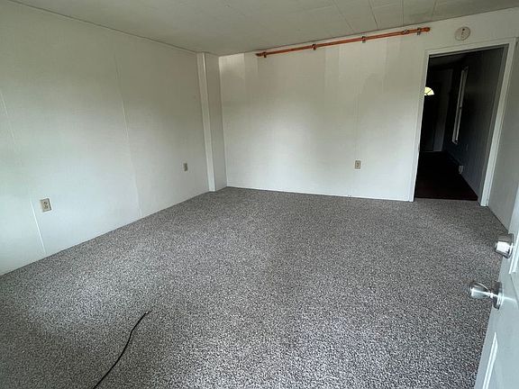 3rd image of 305 W Linn St APT D
