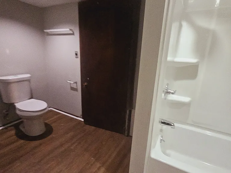 26 Lyon St #1B — Photo 8