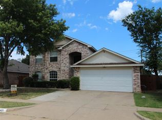 8401 Clearbrook Dr, Fort Worth, TX 76123