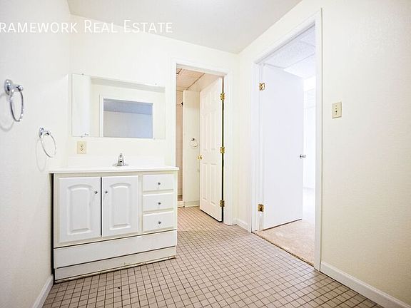 3rd image of 6540 N Clay St Unit A2