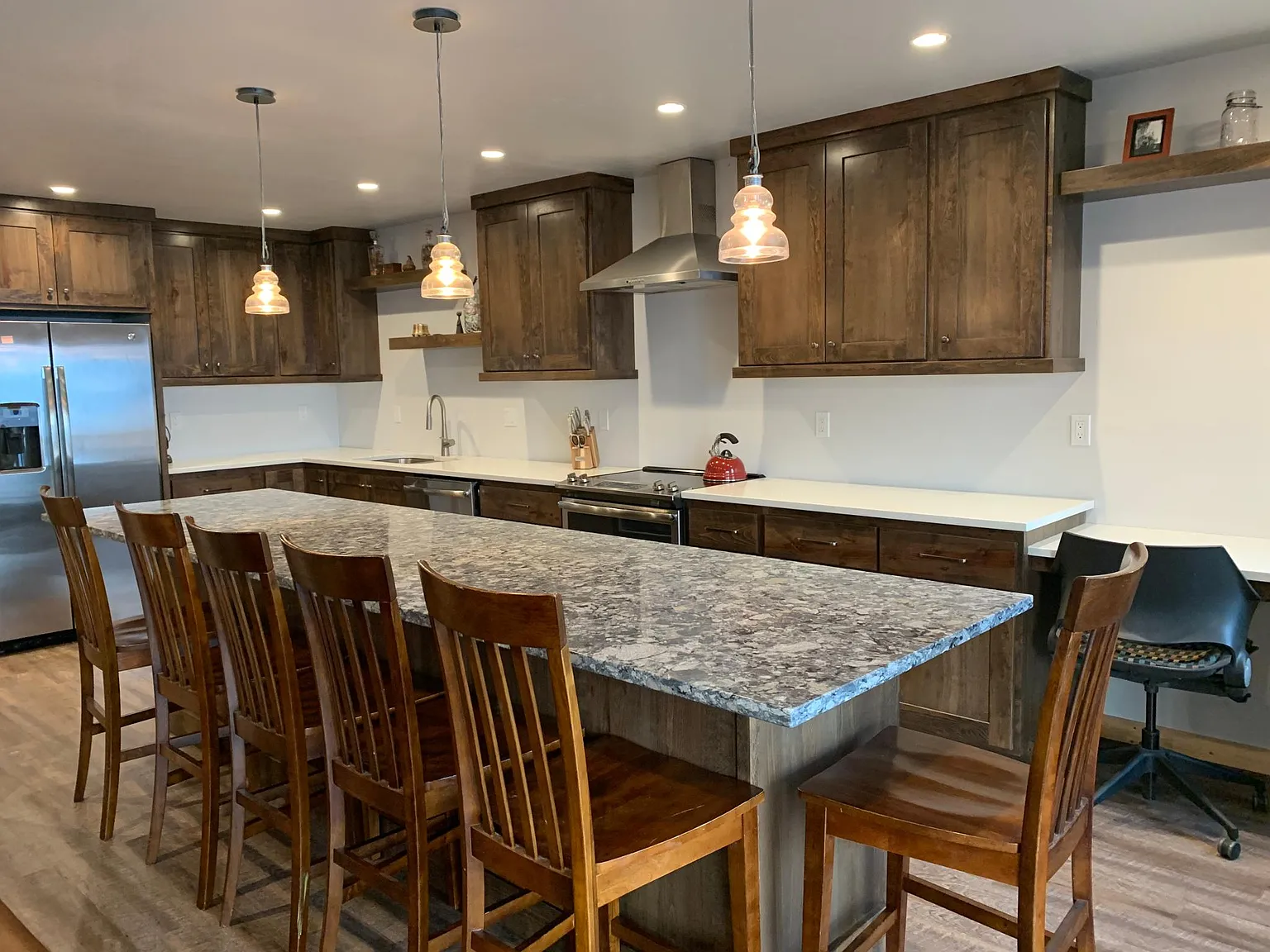 2 bed, 1000 sqft, $2,500 — Photo 3