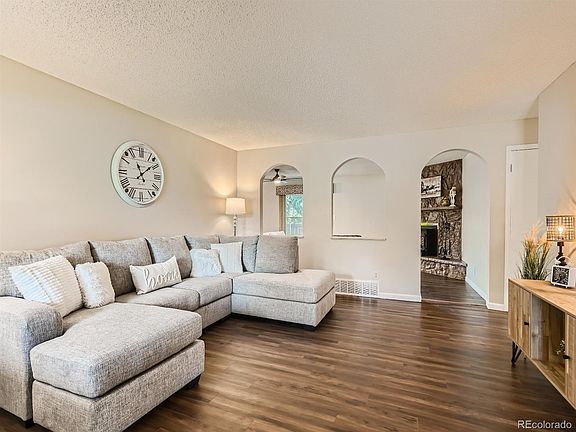 4th image of 5891 W Green Meadows Pl