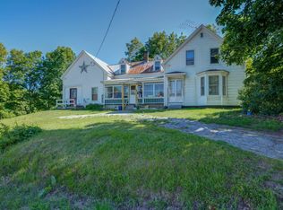 55 Front St, Sumner, ME 04292
