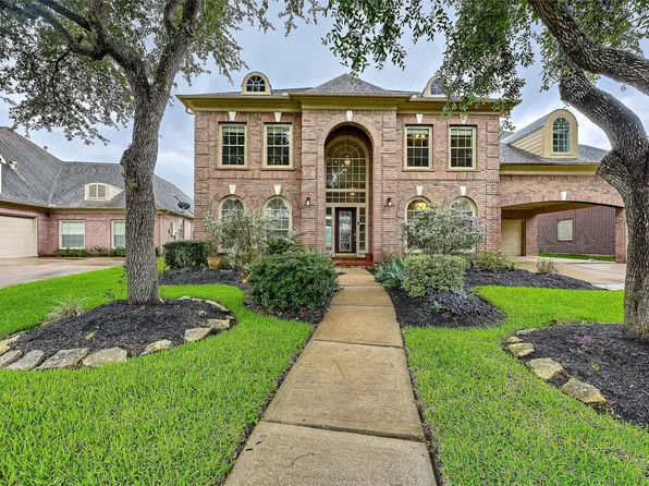 5906 Indian Hills Ln, Sugar Land, TX 77479