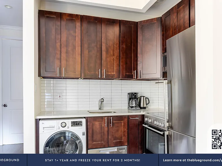 223 Mott St #11 — Photo 7
