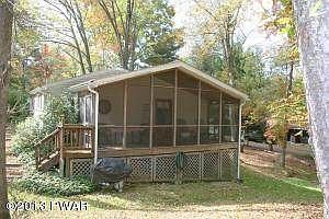 LARGE SCREEN PORCH