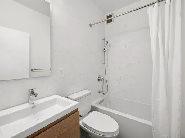 525 East 80th Street image 8 of 12