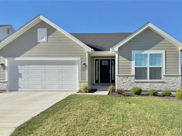 205 Red Fox Ct, Eureka, MO 63025
