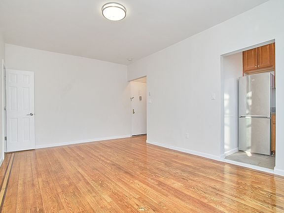 5th image of 35-05 94th St #4J