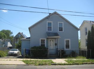 39 Edwards St, Hamden, CT 06517