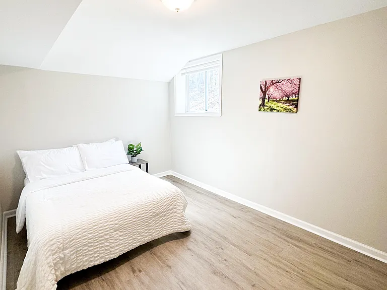 Heatherwood Ln — Photo 1