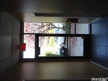 4th image of 810 W K St