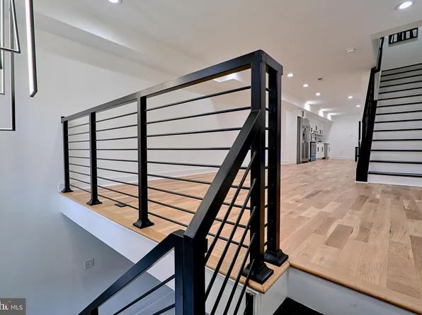 1810 N Bond St, Baltimore, MD 21213