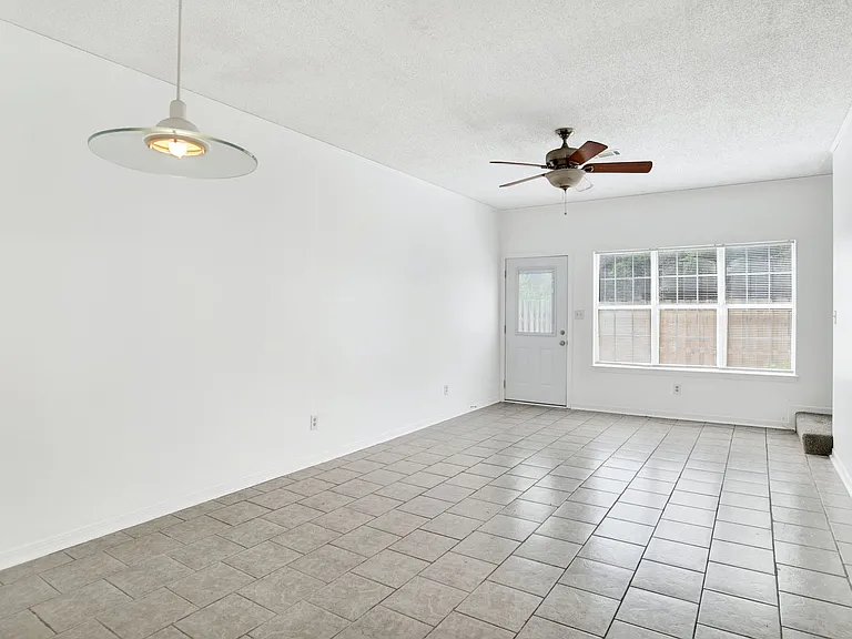 601 E Burgess Rd #K11 — Photo 12