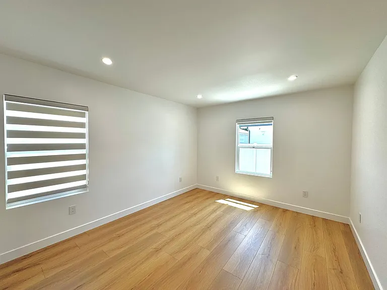 7740 Bonner Ave — Photo 32