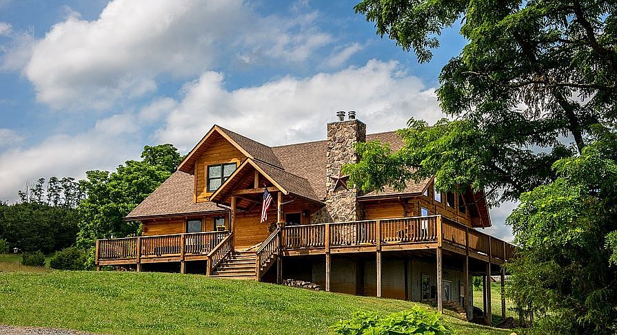 1st image of 77 Eagle View Dr