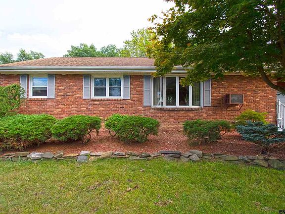 2nd image of 18 Wertman Ln