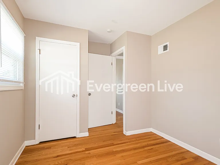 1140 Mullanphy Ln — Photo 12
