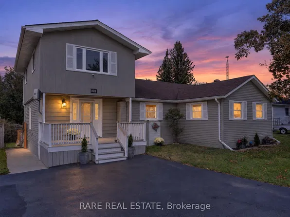 27 Carleton Blvd, Hamilton, ON K9A 0S9