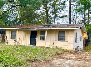 1122 McDowell Cir, Jackson, MS 39204