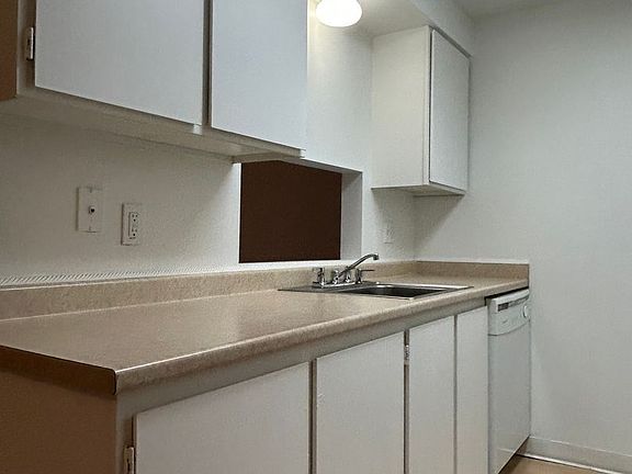 5th image of 1010-1040 Lansford Dr SE #1036