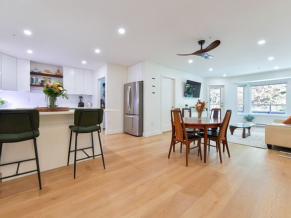 4th image of 2700 McCallum Rd #203