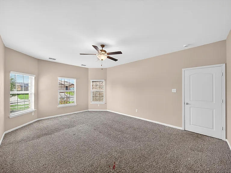 311 Foster Ln — Photo 22
