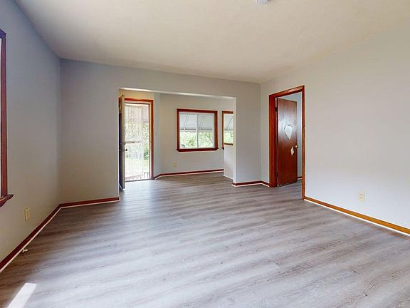 3rd image of 7701 Dercum Rd