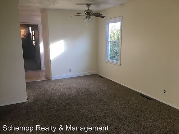 3rd image of 5021 Broadmoor Blvd