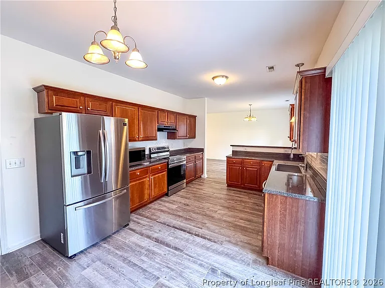 758 Blue Bird Dr — Photo 7