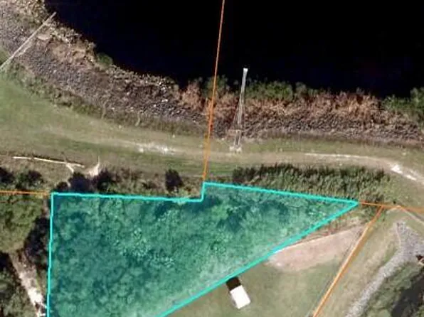 301 SW Scroll Court, Port St Lucie, FL 34953