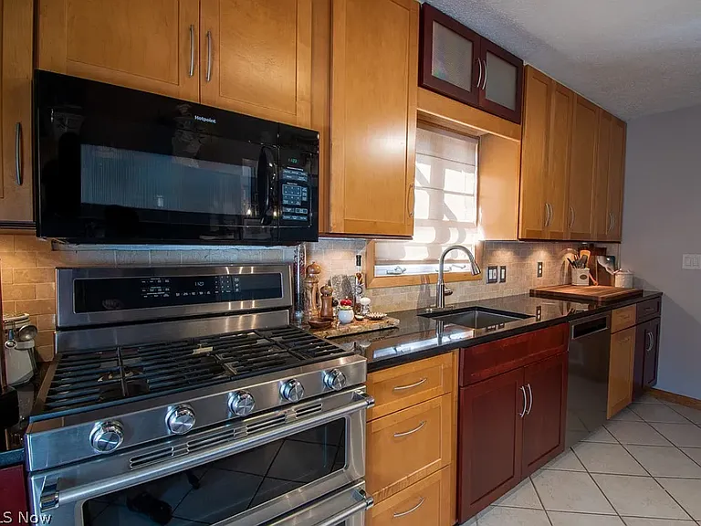 37 N Pershing Ave #A — Photo 6