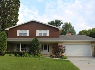 3511 N View Rd, Rockford, IL 61107